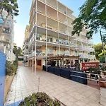 Domuum Holidays - Turo Park Σαλού